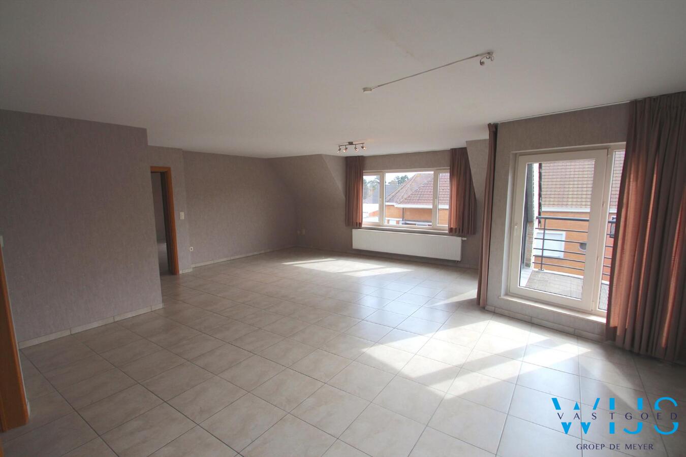 Prachtig lichtrijk 3 slaapkamerappartement van 115m² te ERTVELDE 