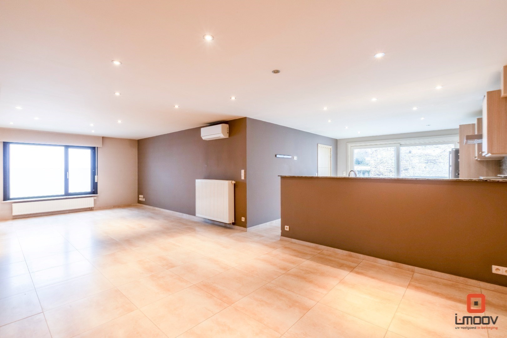 Instapklare woon-werkcombinatie met terras op gunstige locatie 