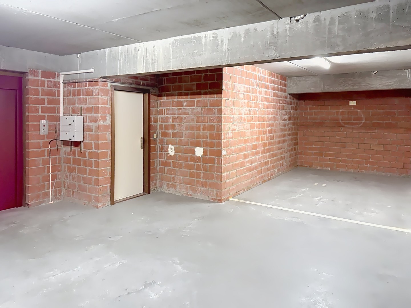 Centraal gelegen autostandplaats 