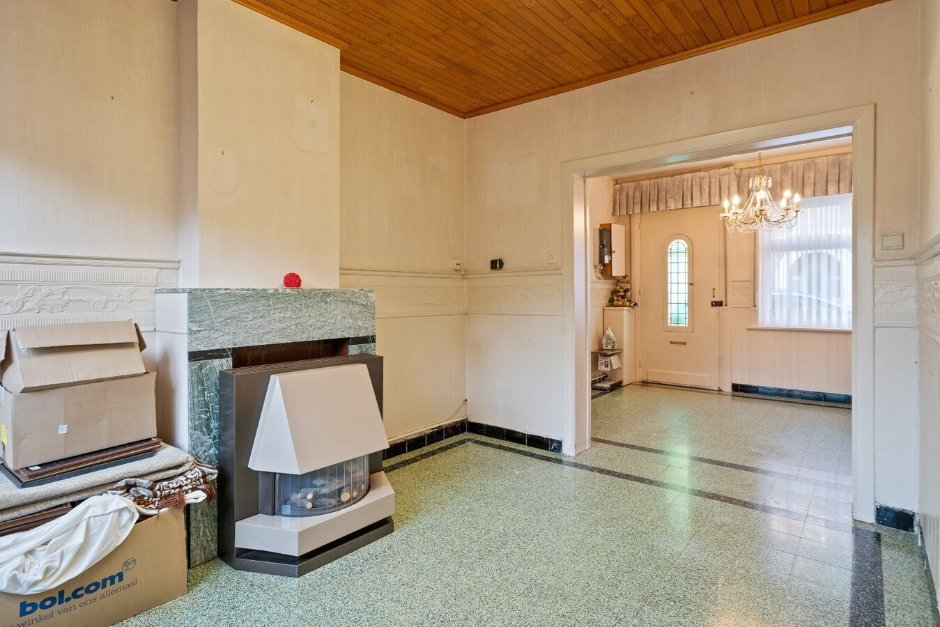 Degelijk gebouwde woning met drie ruime slaapkamers 