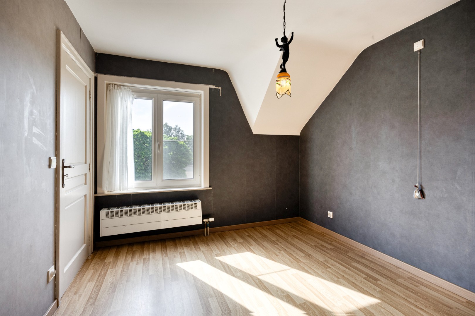 Halfopen bebouwing met 4 slaapkamers, oppervlakte 12a27ca - EPC 318 