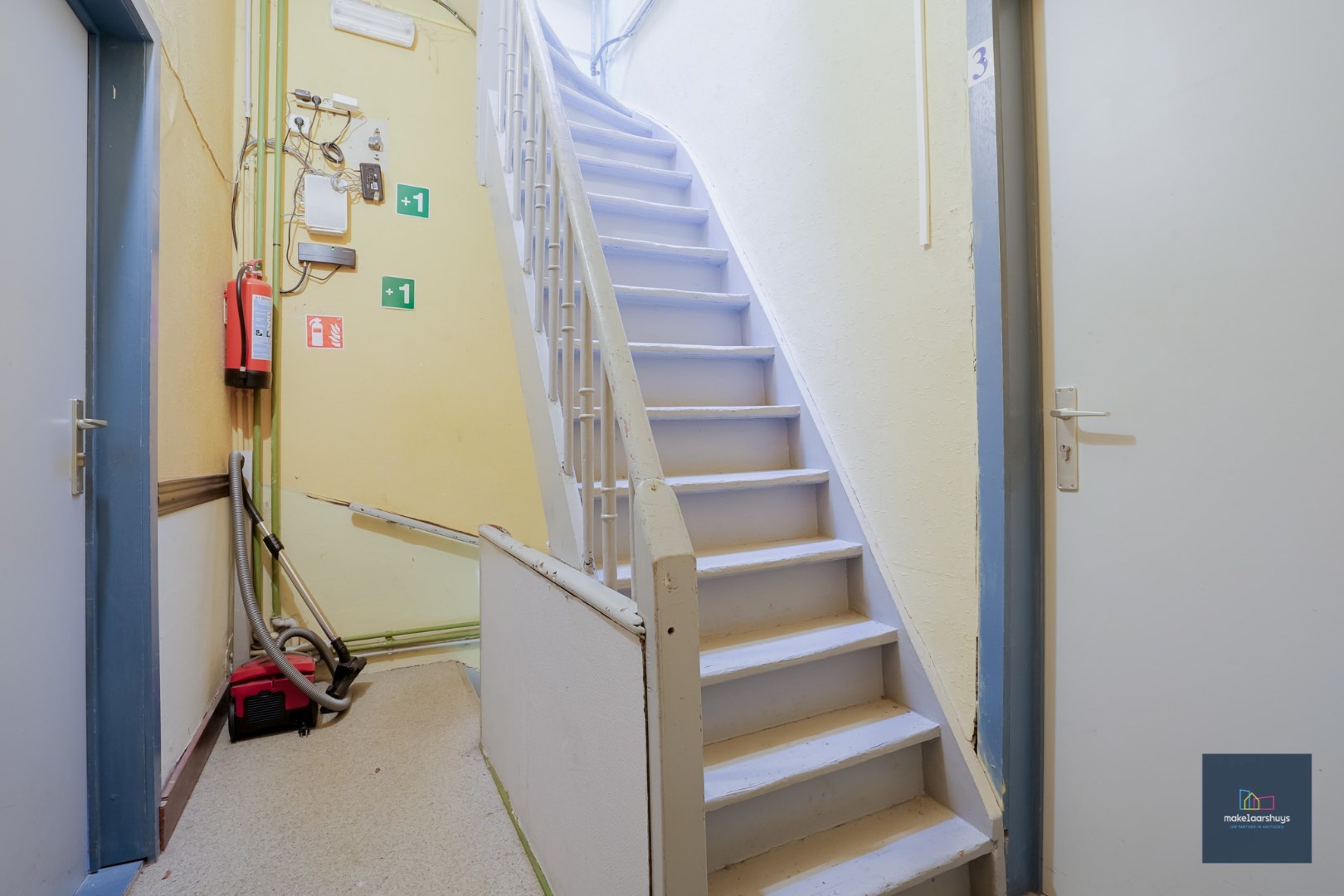 Gunstig gelegen opbrengsteigendom nabij de Coupure 