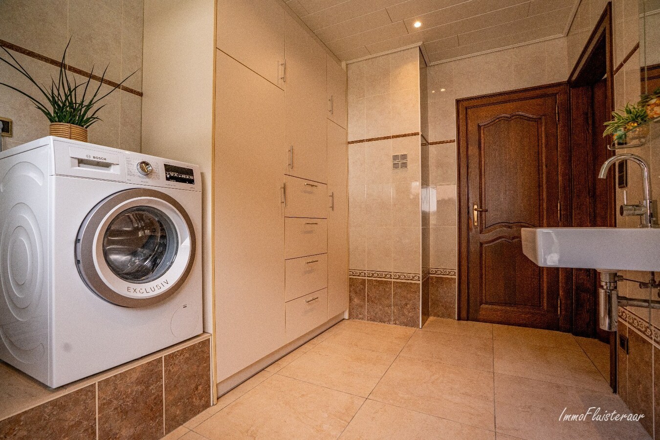 Unieke eigendom voor paardenliefhebbers met overdekt zwembad op ca. 1,8ha te Koersel (Beringen) 