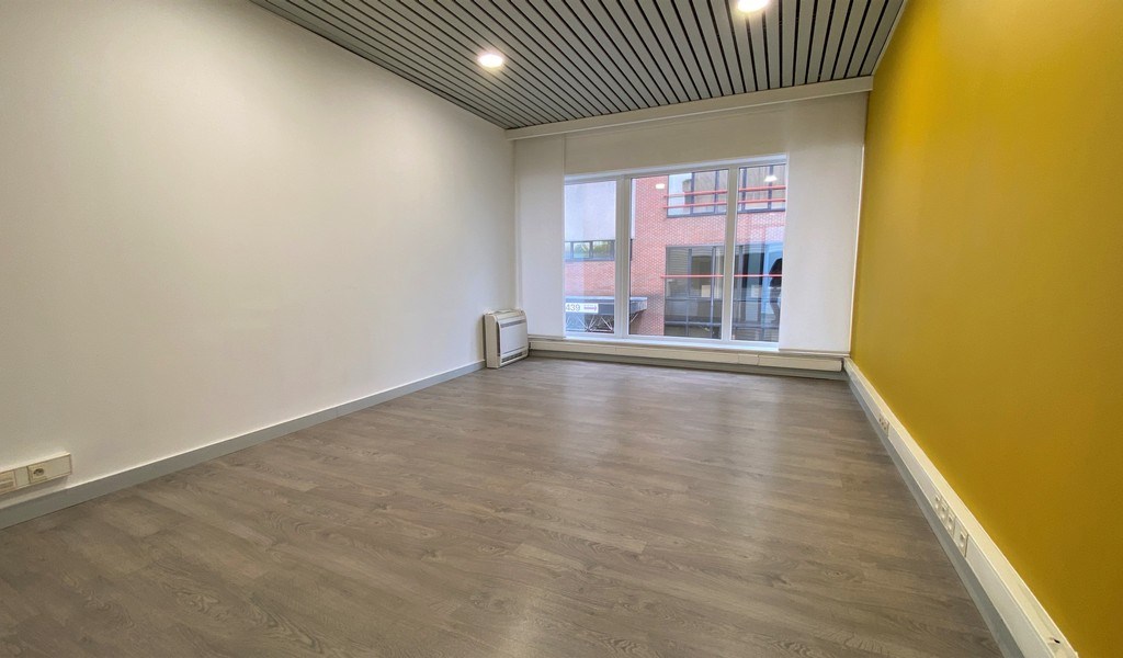 Kantoren te huur aan klaverblad in Gent