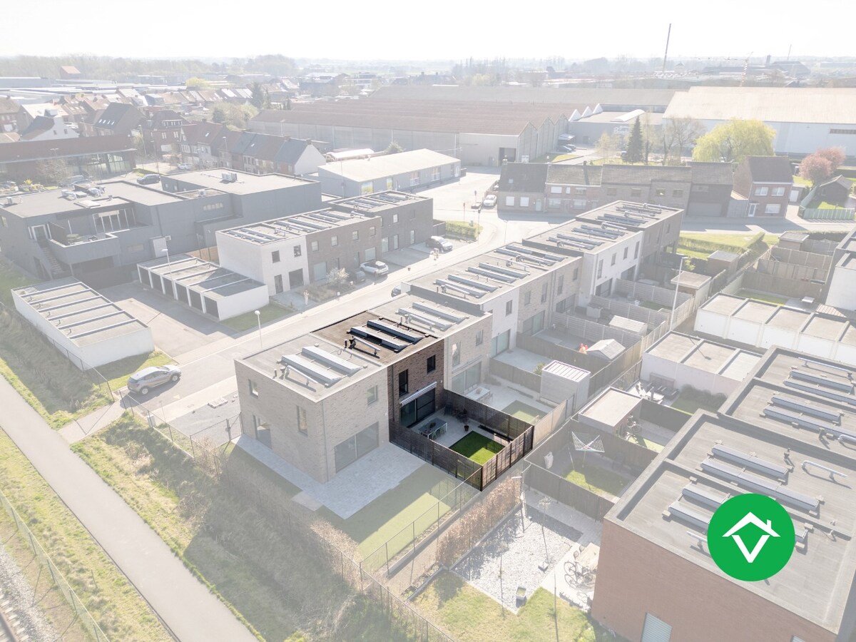Instapklare woning met 3 slaapkamers en garage te Kortemark 