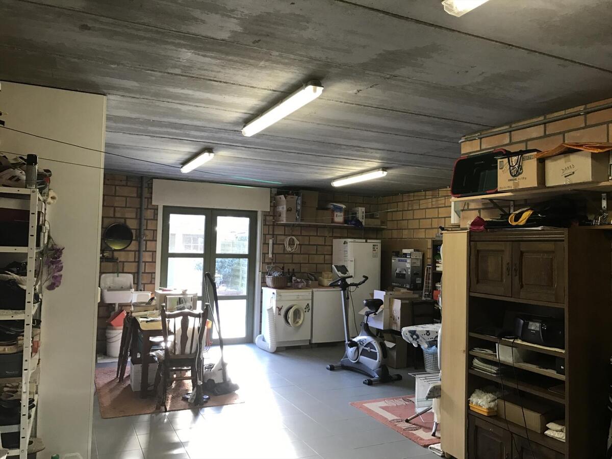 PRACHTIGE BEL-ETAGE WONING TE BREDENE DORP 