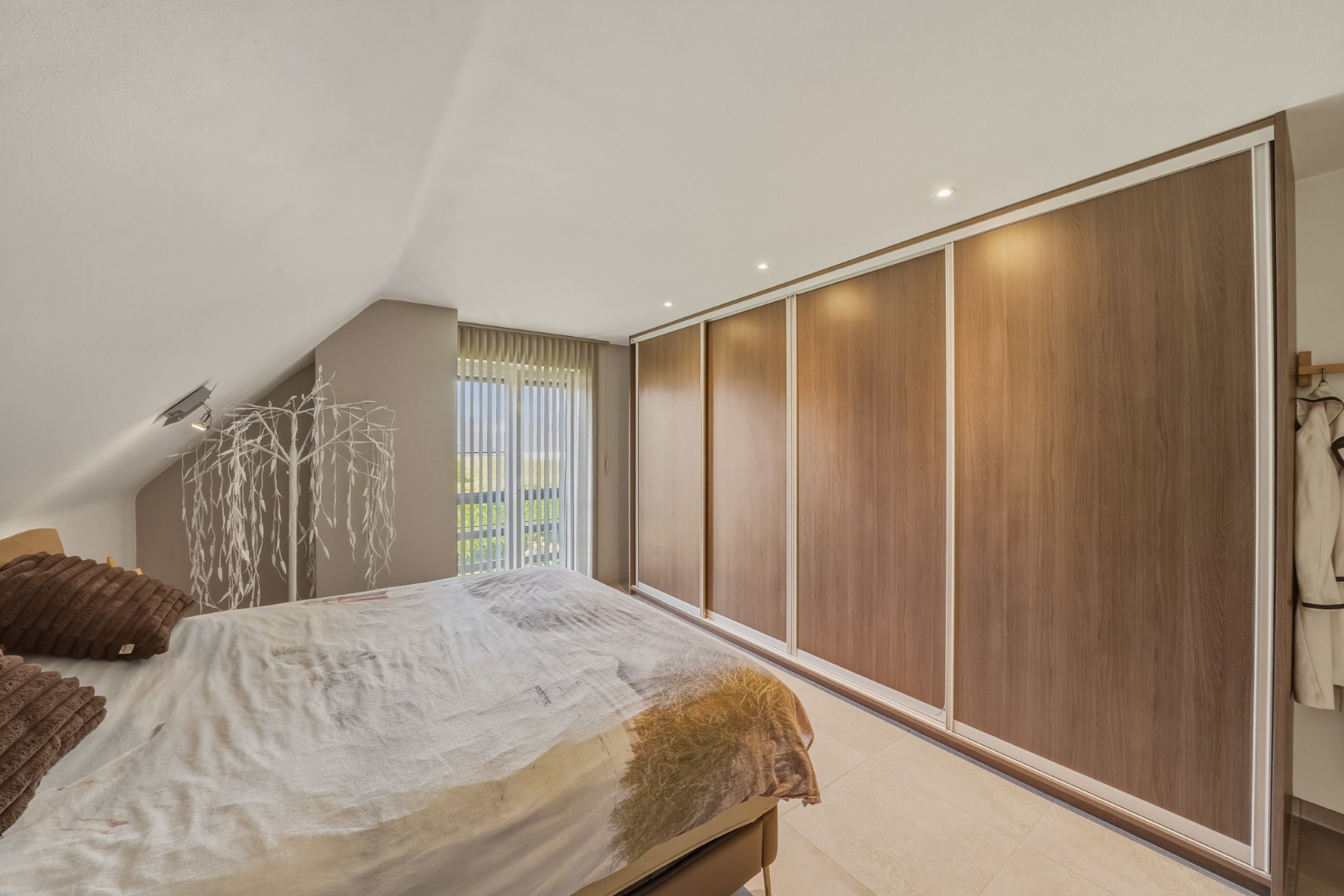 Ruime alleenstaande woning nabij zee en strand! 