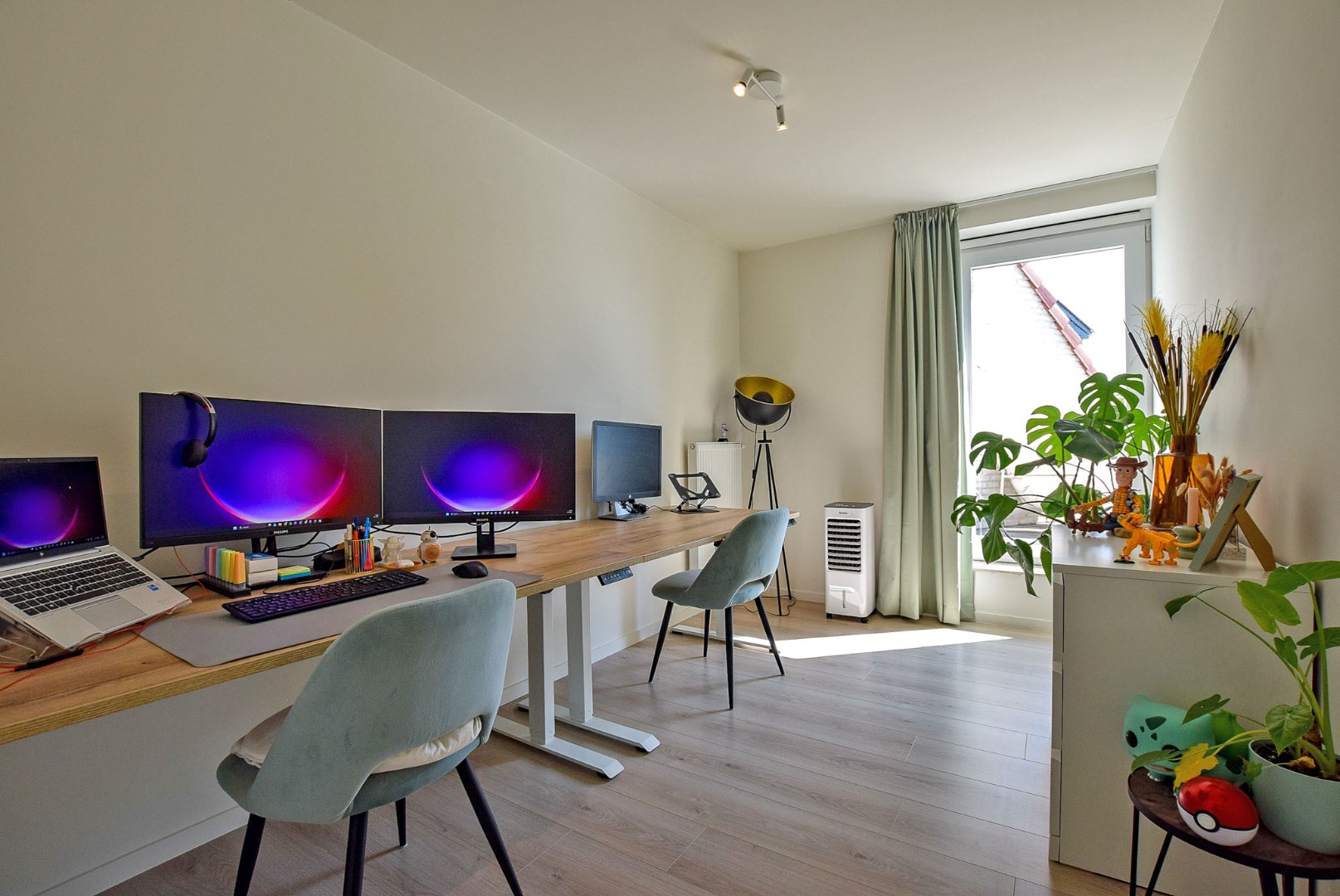 Prachtig afgewerkte zeer lichtrijke nieuwbouwwoning te Ramskapelle (Nieuwpoort). 