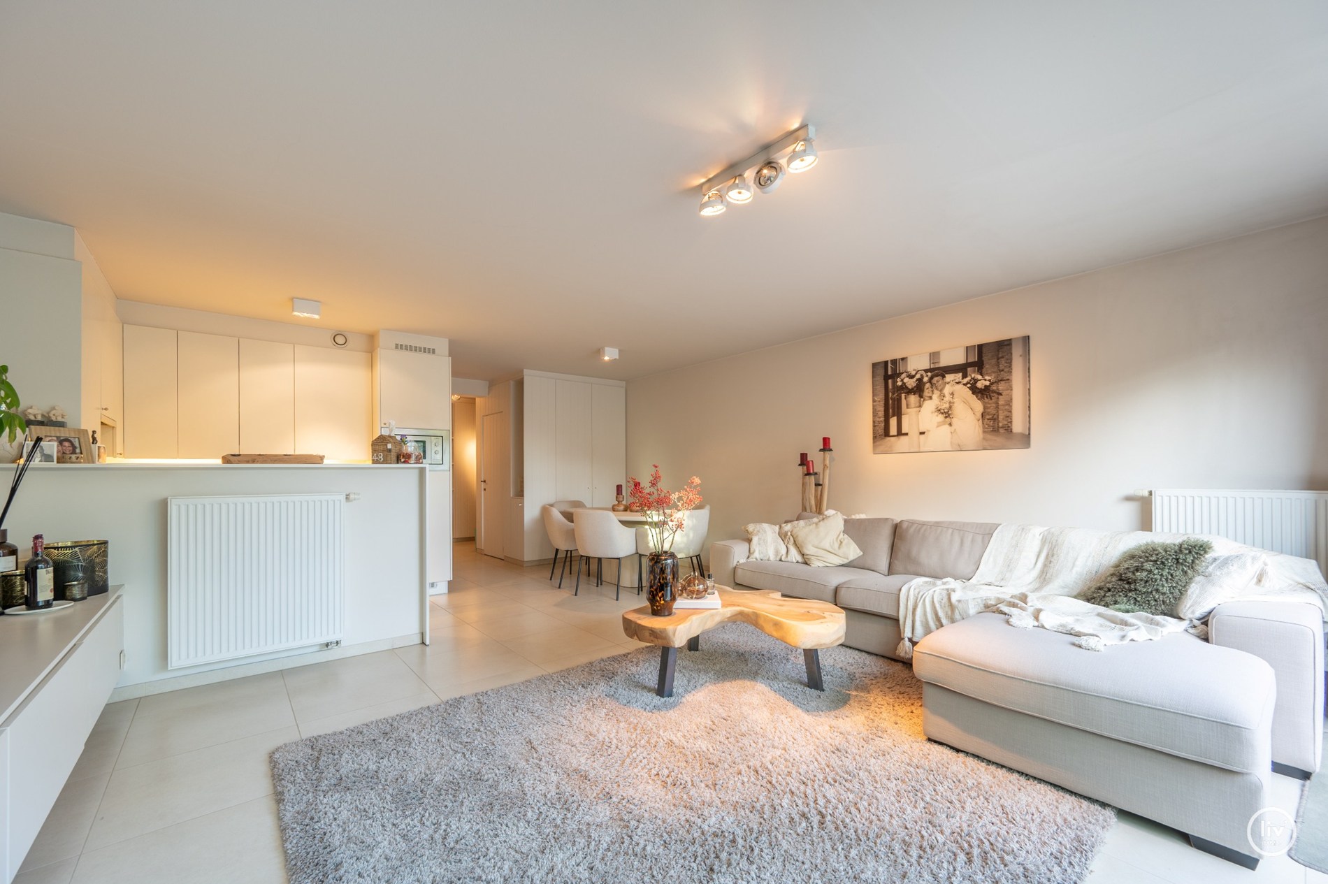 Instapklaar en tevens recent (2010)tuin-appartement op wandelafstand van de Zeedijk-Duinbergen en Duinenwater, Centraal gelegen tussen Knokk 