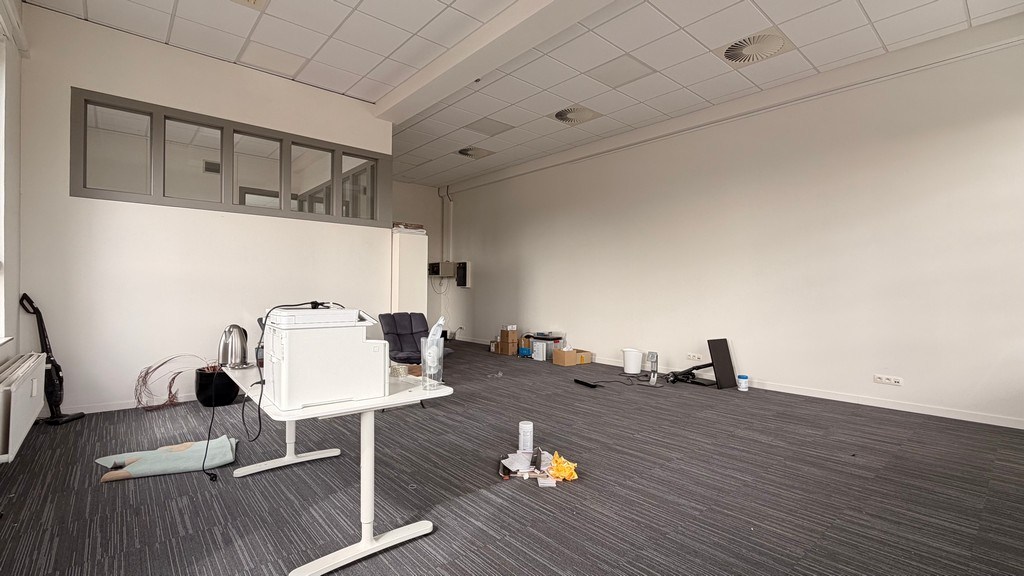 Kantoren en magazijn te huur in Ceka Center te Antwerpen