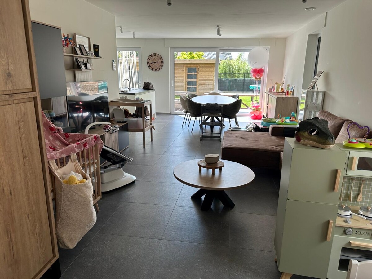 Rustig gelegen halfopen nieuwbouwwoning te Houthulst! 