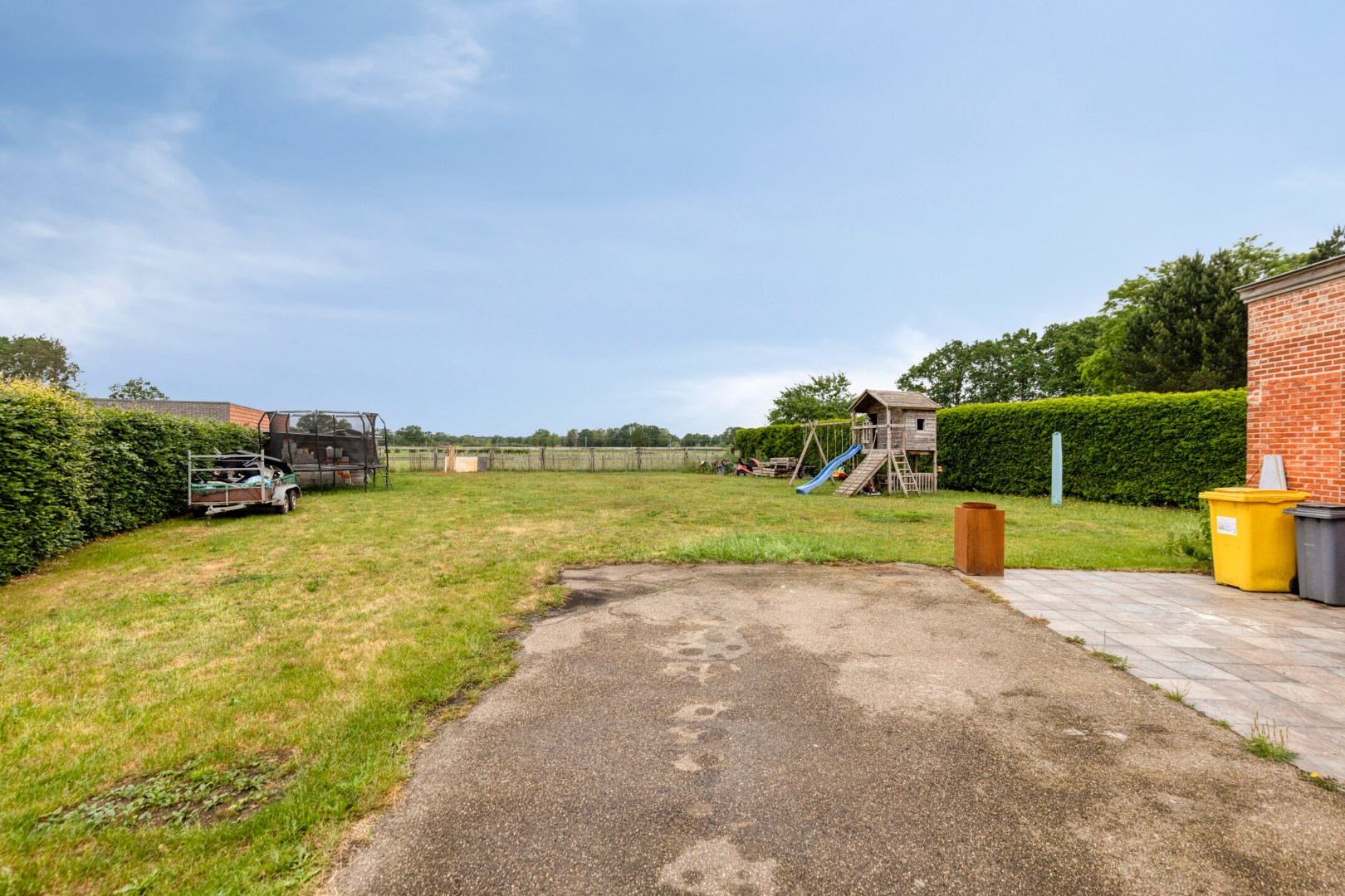 Gerenoveerde gezinswoning met 3 slpk. op een ruim perceel van 1.344m² in Geel 