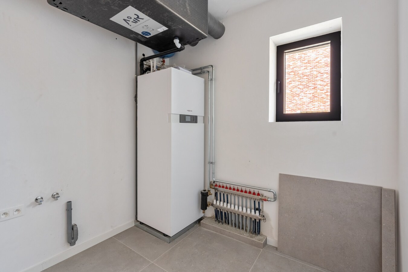 Exclusieve woning in volledig heropgebouwde hoeve op een perceel van 4a33ca! 
