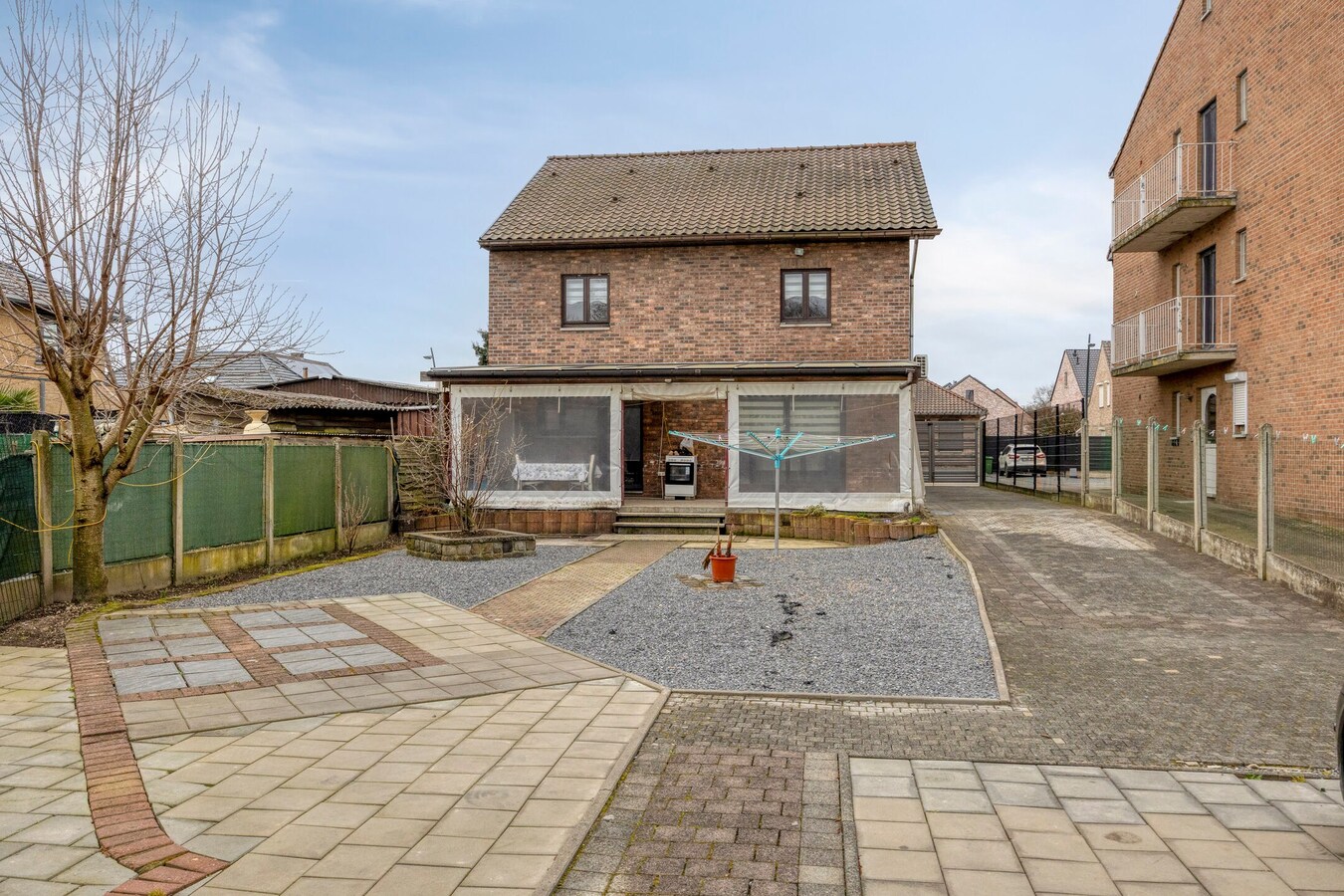 Residentieel gelegen woning met 4 slaapkamers.  Buurt 'De Hulst'. 