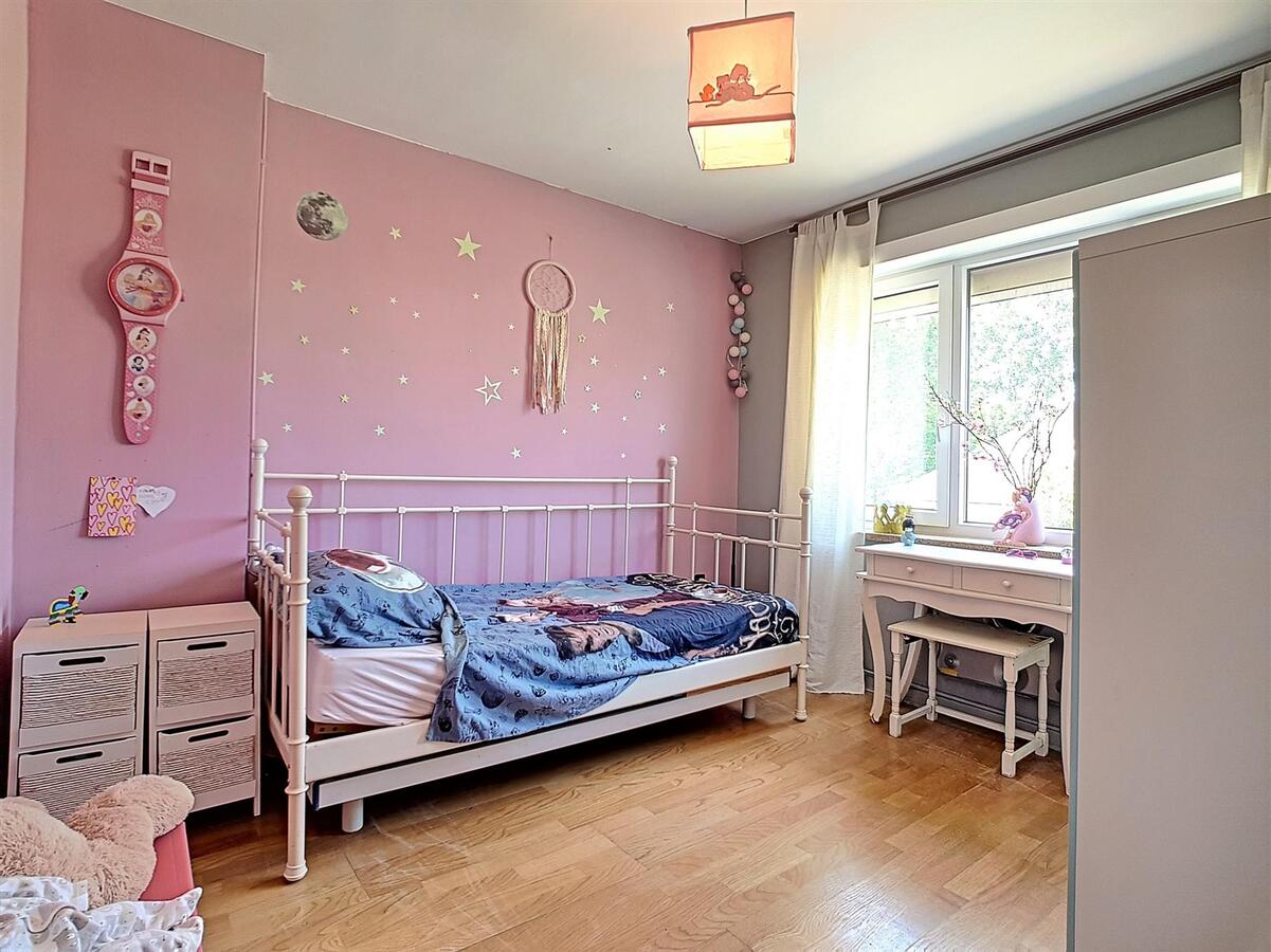 Goed gelegen woning met zonnige tuin en uitweg achteraan - Zeebrugge 