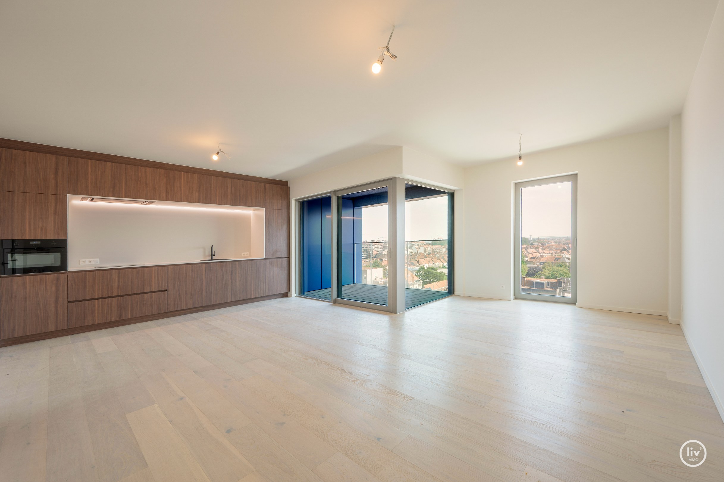Centraal gelegen 3-kamer appartement te Res. Hoost op wandelafstand van de Zeedijk van Heist. 