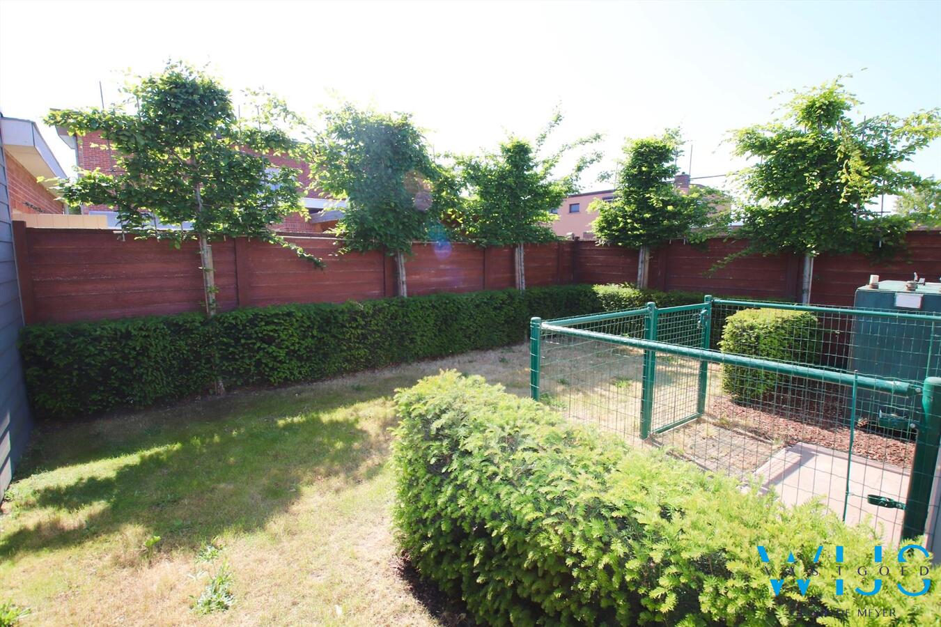 Gerenoveerd (2017) en gezellig woonhuis in hartje Ertvelde. 