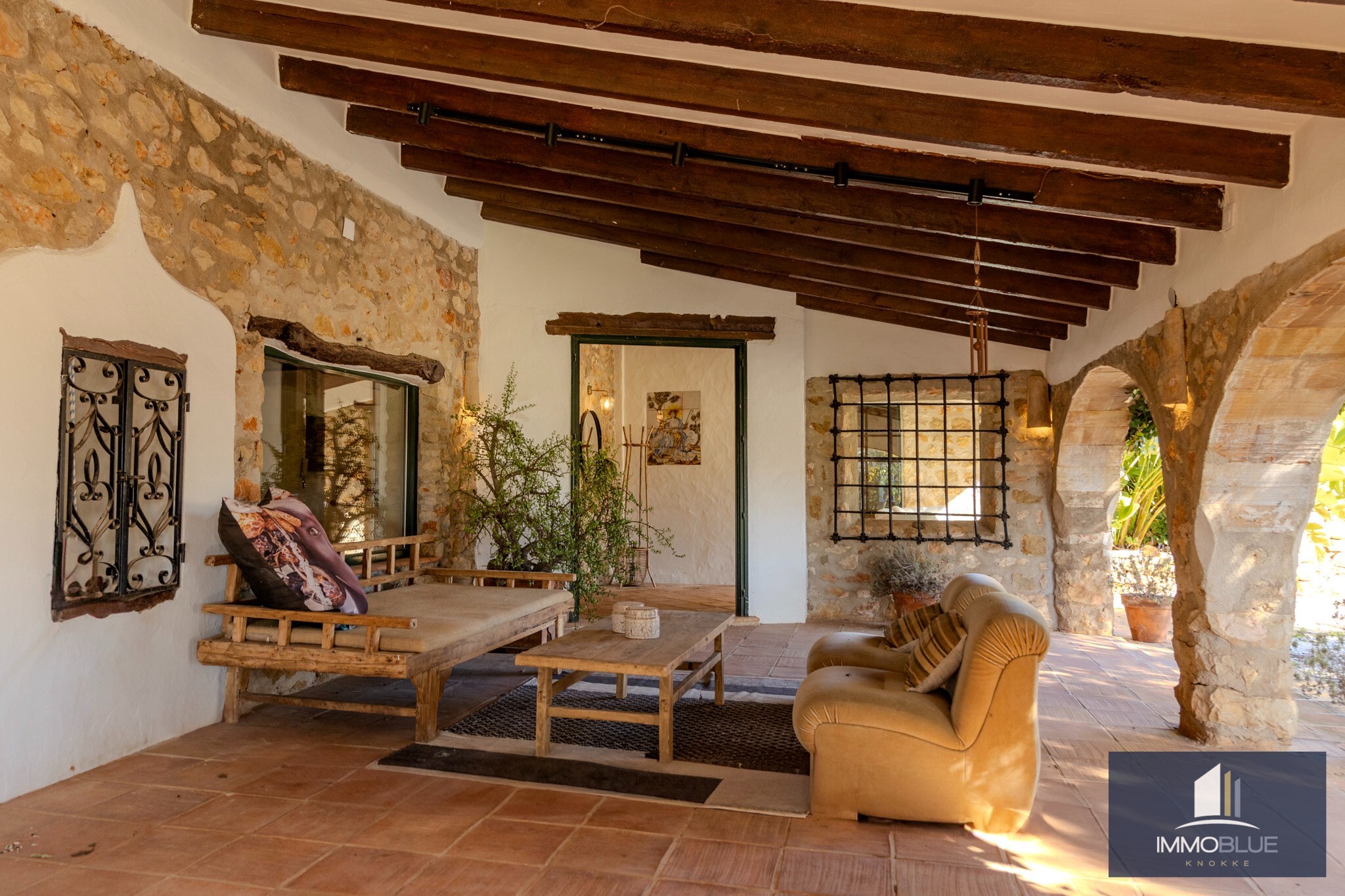 Dit uitzonderlijke landgoed, gelegen op een royaal perceel van 18.500 m² . 