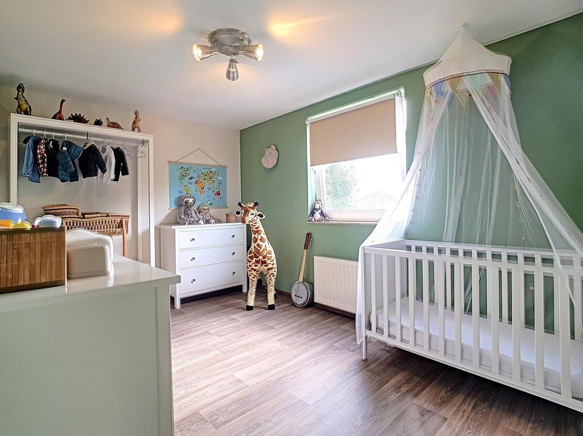 Zeer knappe gezinswoning met tuin, garage &amp; oprit - Lissewege 