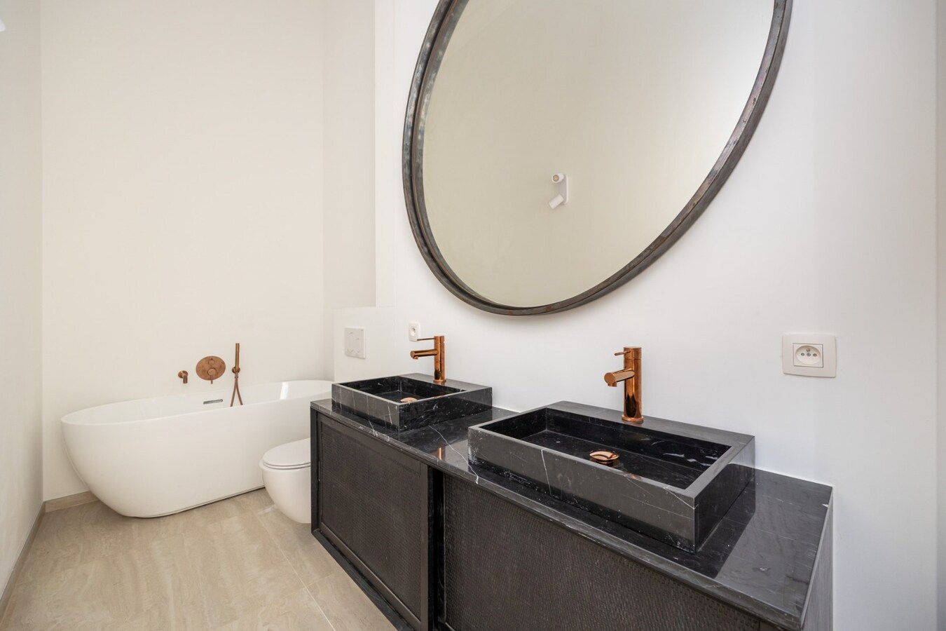 Prachtige nieuwbouwwoning met 4 slpk op een rustige ligging te Mechelen! 
