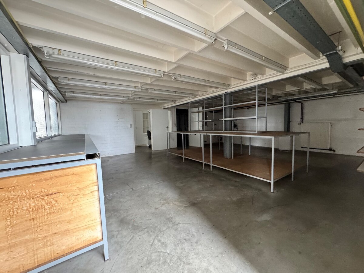 Handelspand met woonst te Ichtegem 