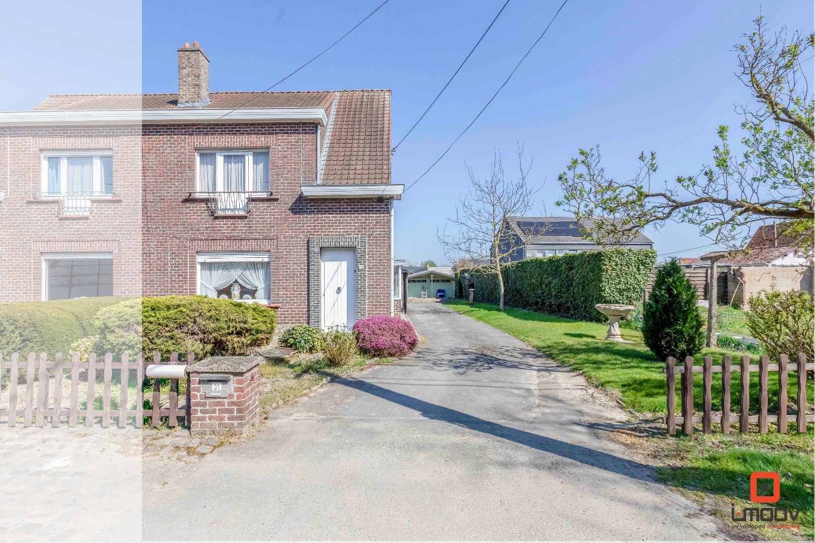 Te renoveren HOB met 3 slaapkamers op een bijzondere ligging in Deurle 