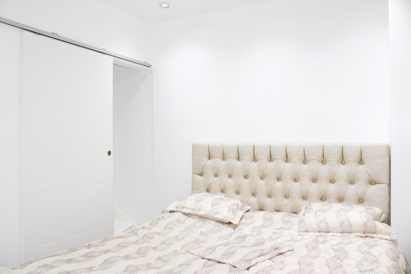 Instapklare woning in het hart van Sint-Niklaas met 5 slaapkamers en inpandige garage 