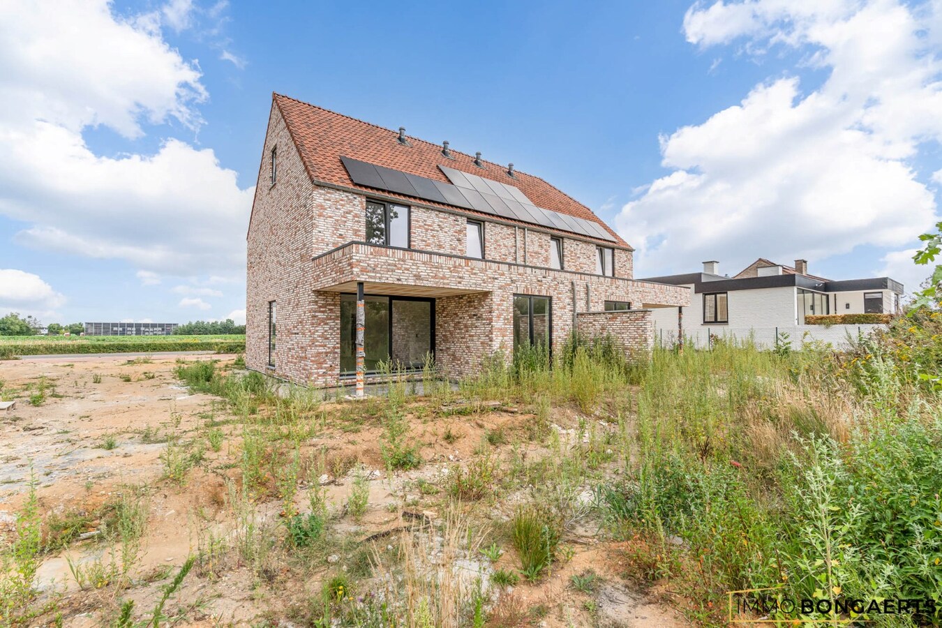 Nieuwbouwwoning met vier slaapkamers in Opglabbeek (NOG 1 BESCHIKBAAR) 