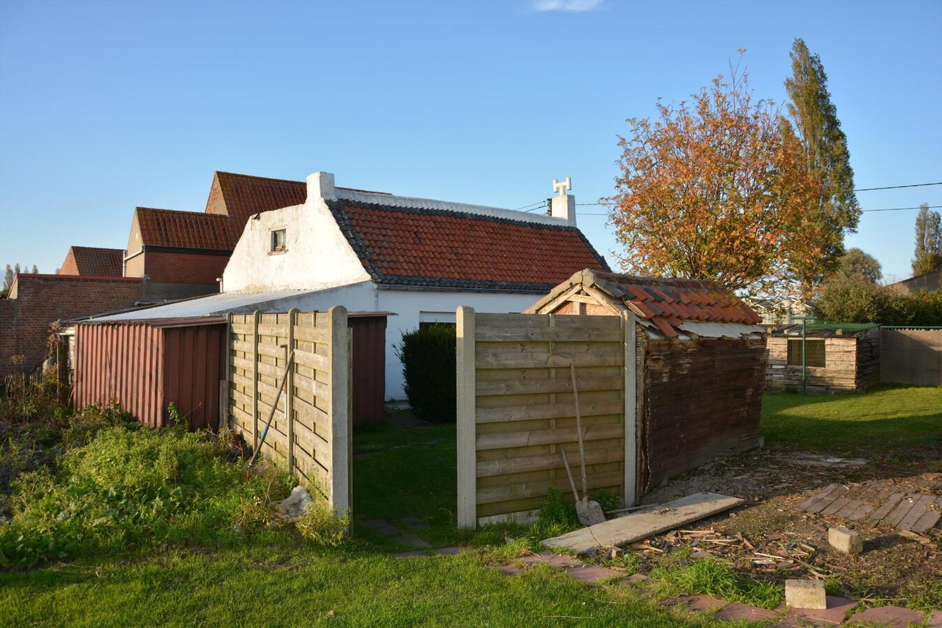 Te renoveren landelijke woning 