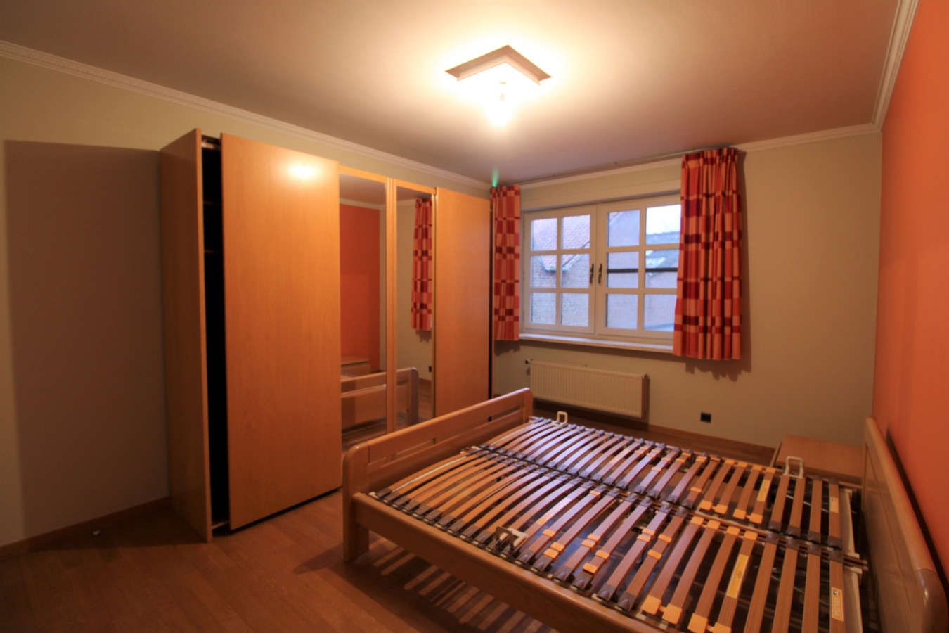 Prachtige bel-étagewoning in centrum Roeselare met 3 slaapkamers en garage 