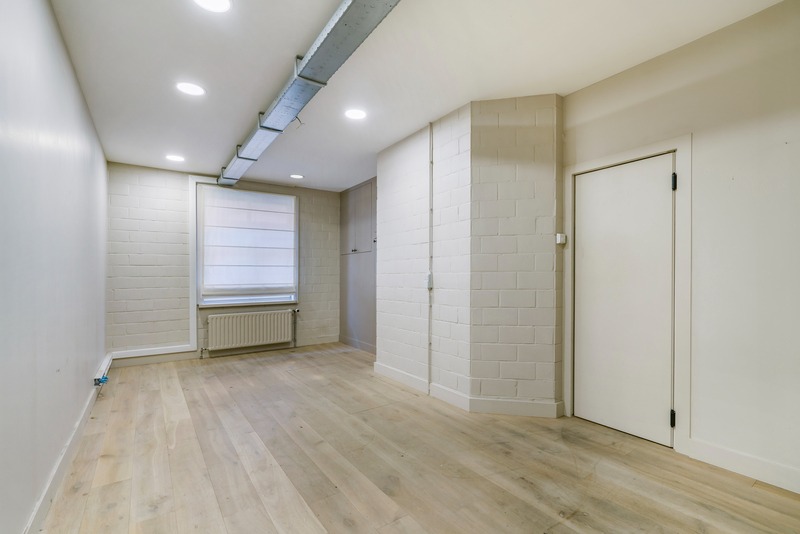 uitzonderlijk groot winkelpand in centrum Brugge 