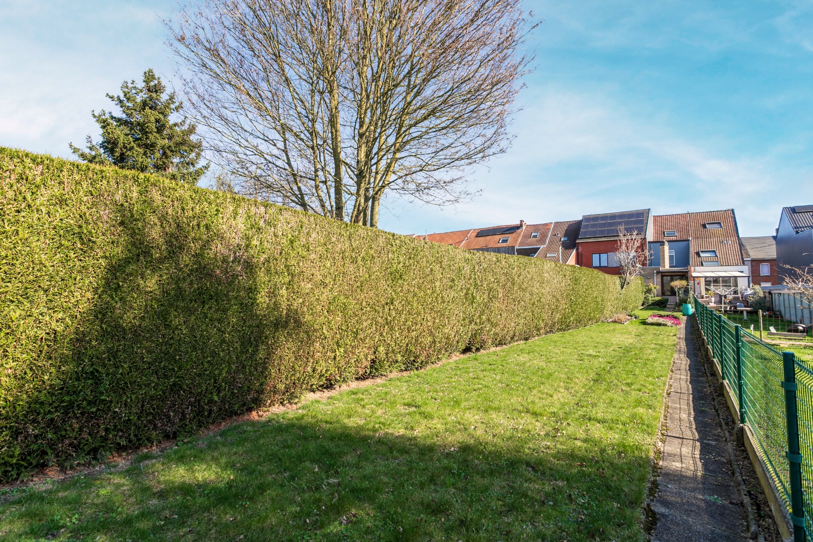 Woning met 2 slpk en ruime tuin (8a60) 