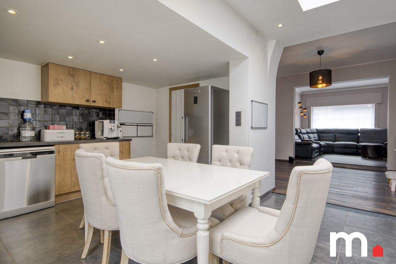 Ruime instapklare woning te koop in Zwevegem ! 