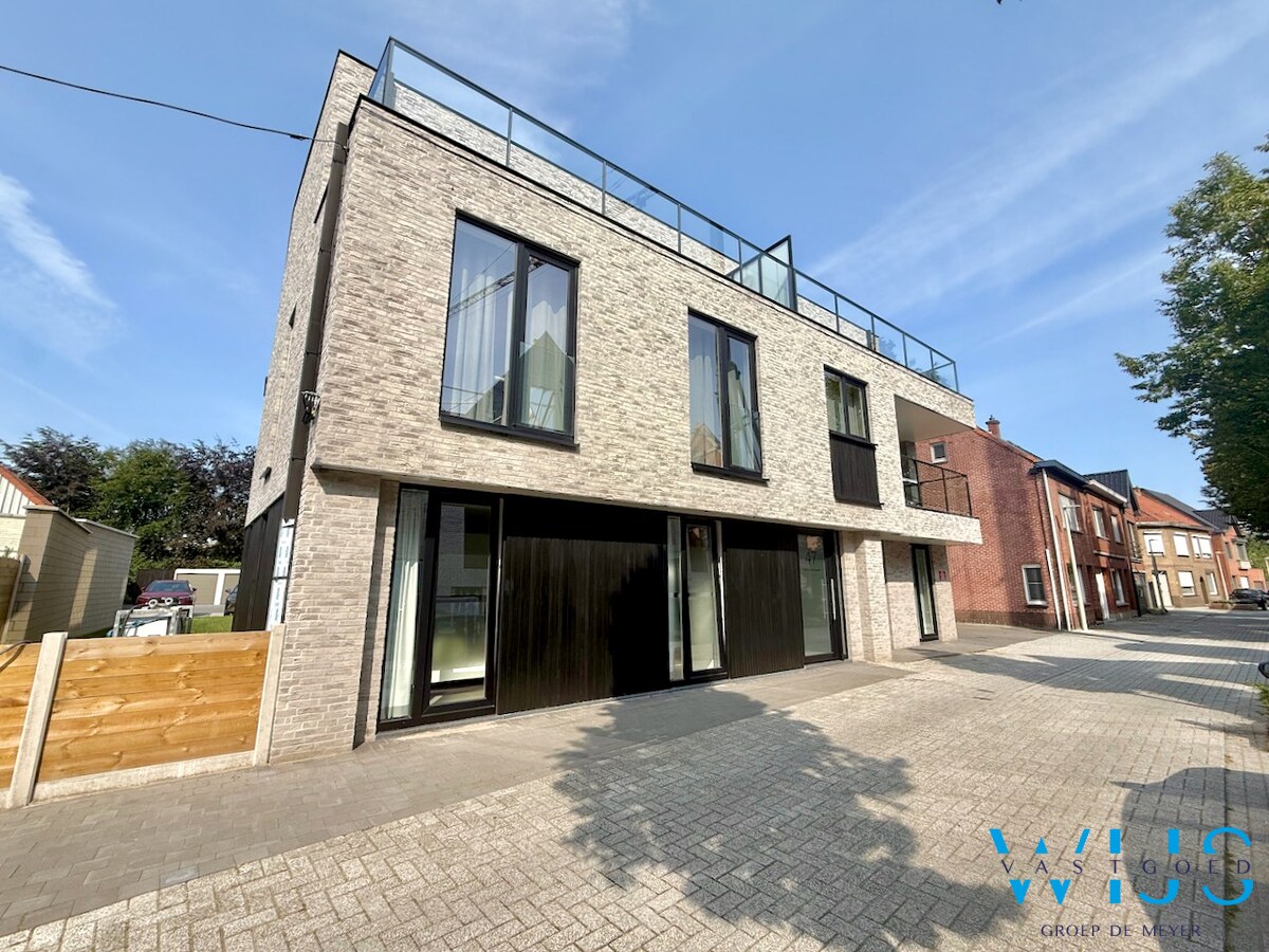 Nieuwbouw gelijkvloers appartement in centrum ERTVELDE ! 