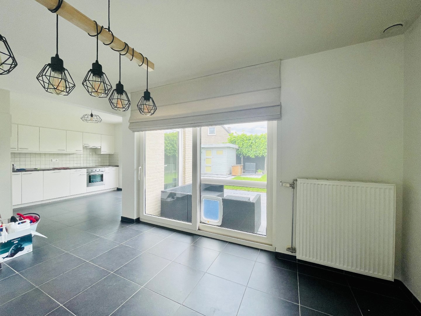 Deerlijk, Prachtige hoekwoning in een rustige wijk 900€/maand met zonnepanelen 