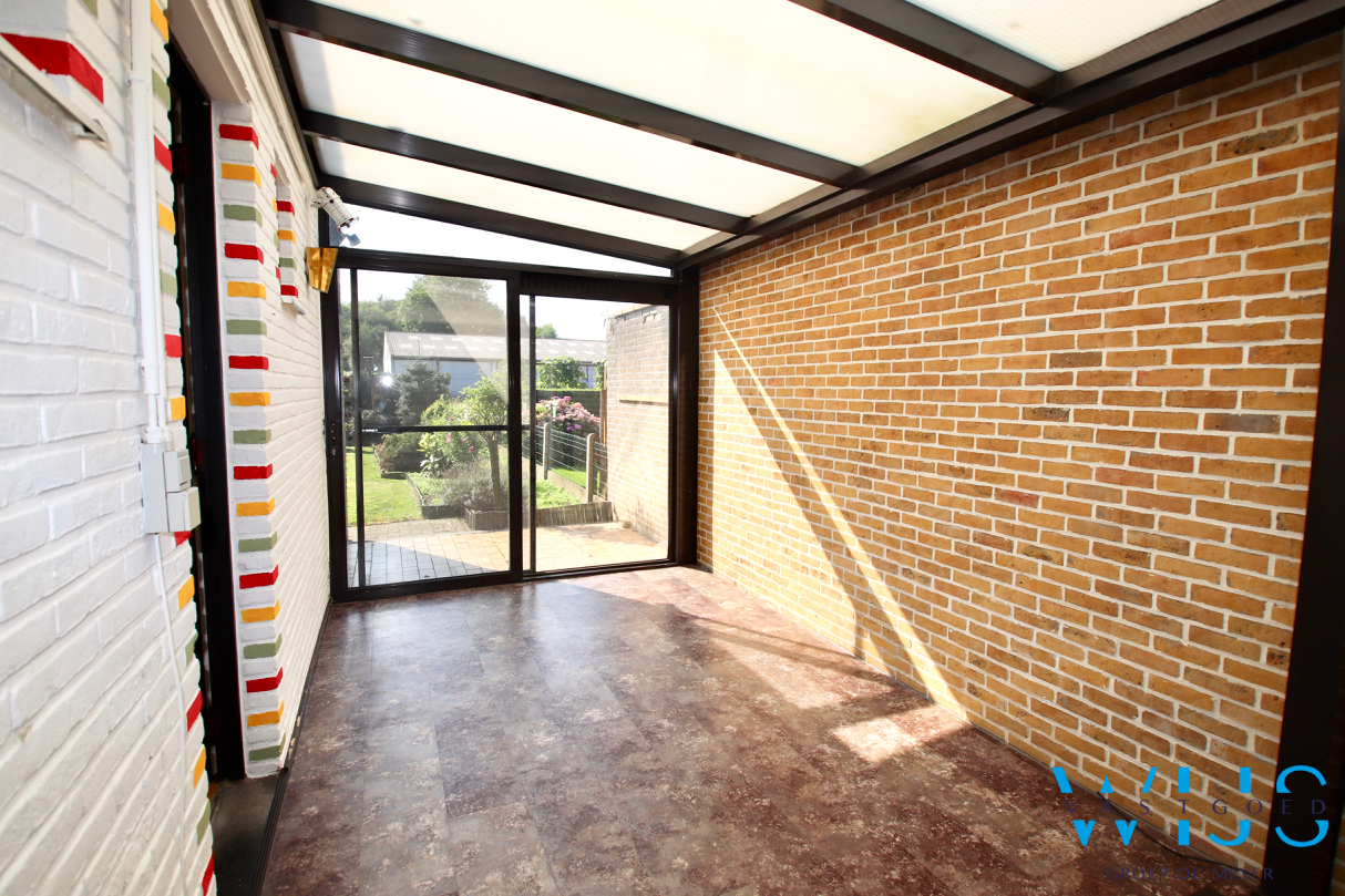 Ruime gezinswoning met 4 slaapkamers te Bassevelde ! 