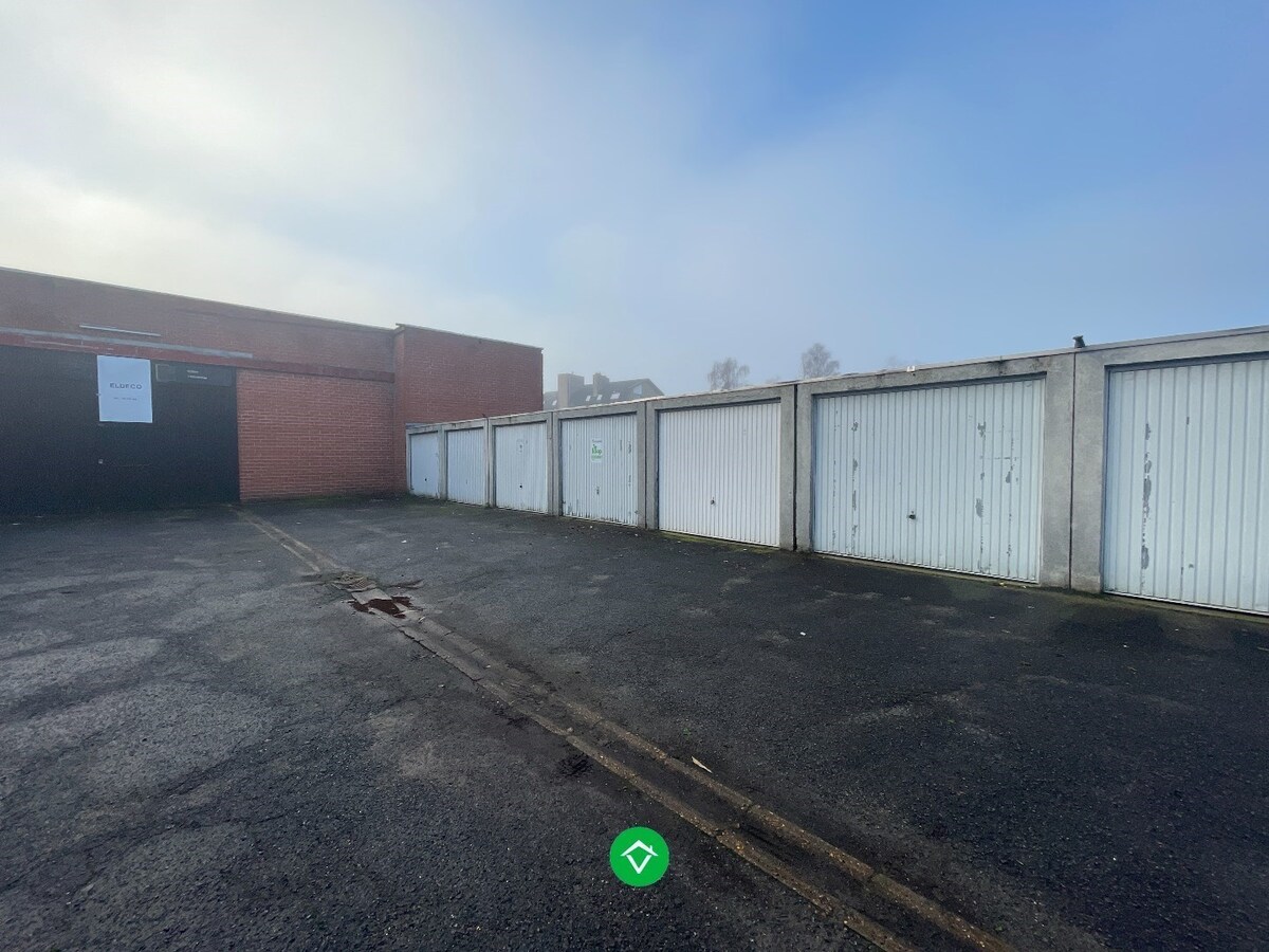 Afgesloten garagebox in centrum Roeselare 
