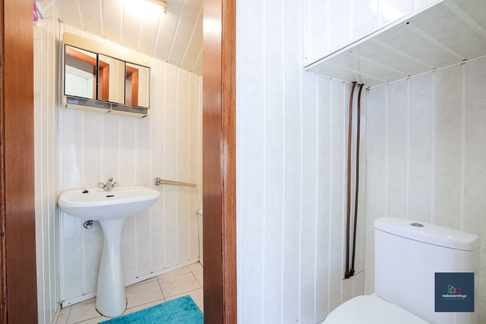 Centraal gelegen te renoveren woning in rij met tuin te Mariakerke 