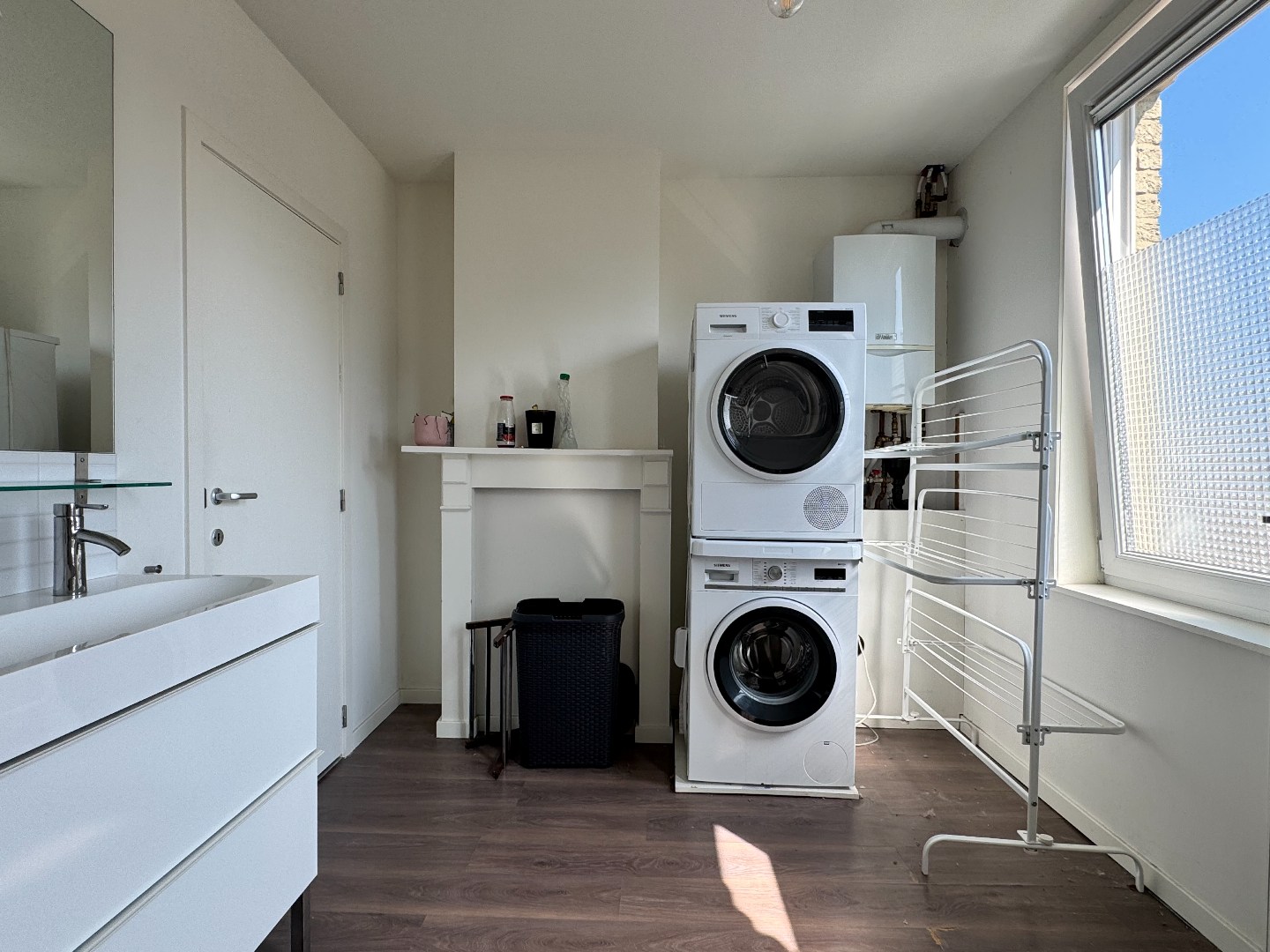 Bemeubeld woning met tuin en 2 slaapkamers 