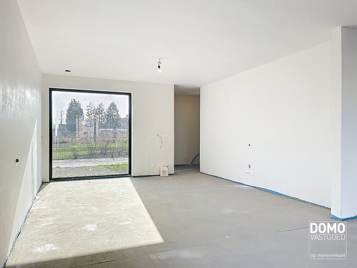 MODERNE NIEUWBOUWWONING CASCO PLUS MET 3 SLAAPKAMERS 