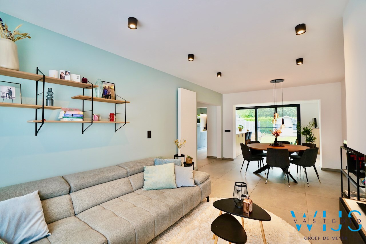 Gezellig instapklaar woonhuis in het hart van Eeklo 