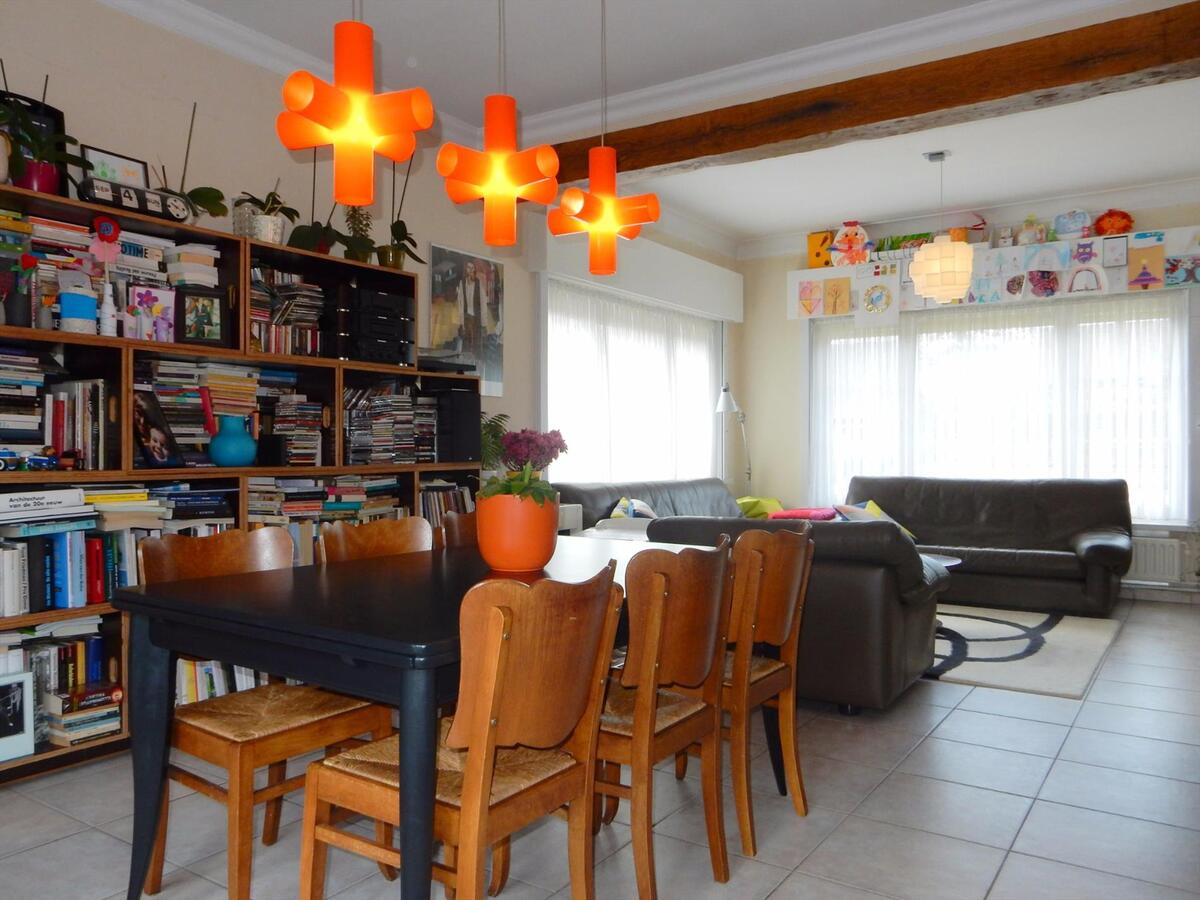 Karaktervolle woning met grote tuin 