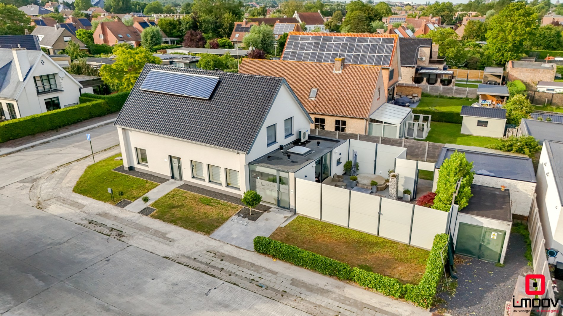 Energiezuinige villa met exclusieve wellness en polyvalent bijgebouw in Oostende 
