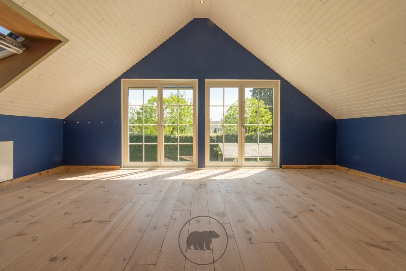 Instapklare villa met buitenzwembad op residentiële toplocatie 