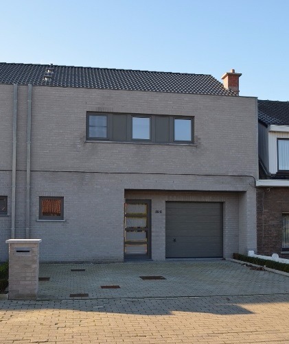 Knappe nieuwbouw gezinswoning te Waarschoot 