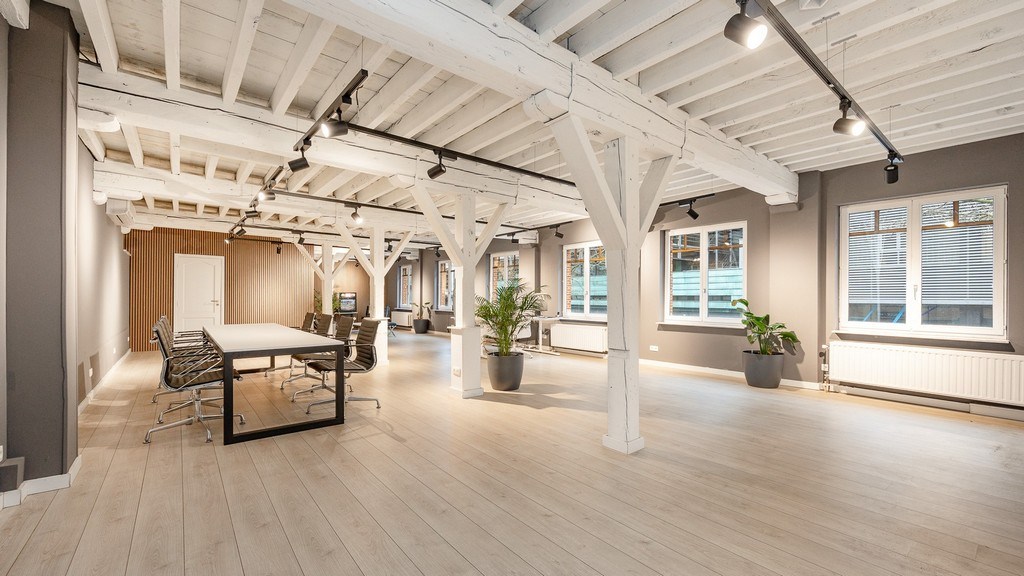 Kantoor of showroom te huur aan het Eilandje in Antwerpen