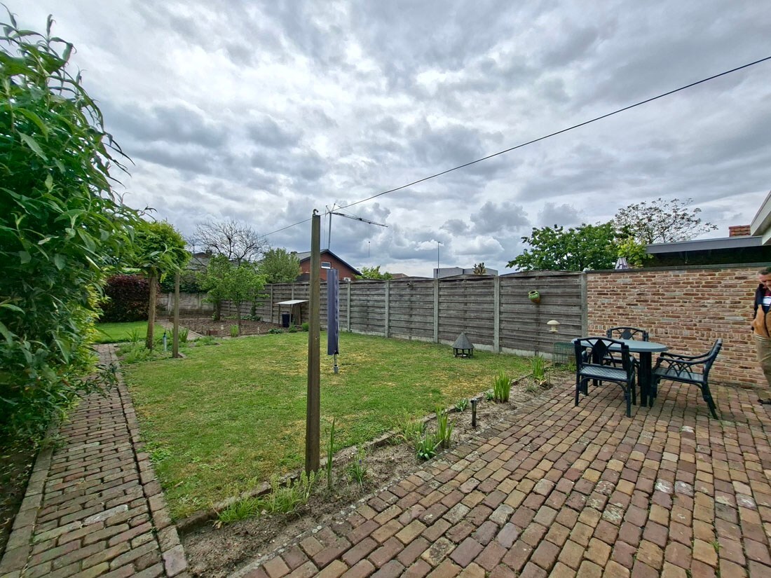 Recente landelijke woning te Lommel 