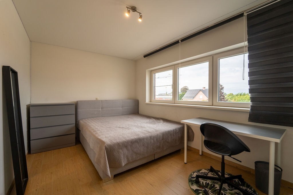 RUIME OPBRENGSTENEIGENDOM MET WOONST TE SPALBEEK (HASSELT) 