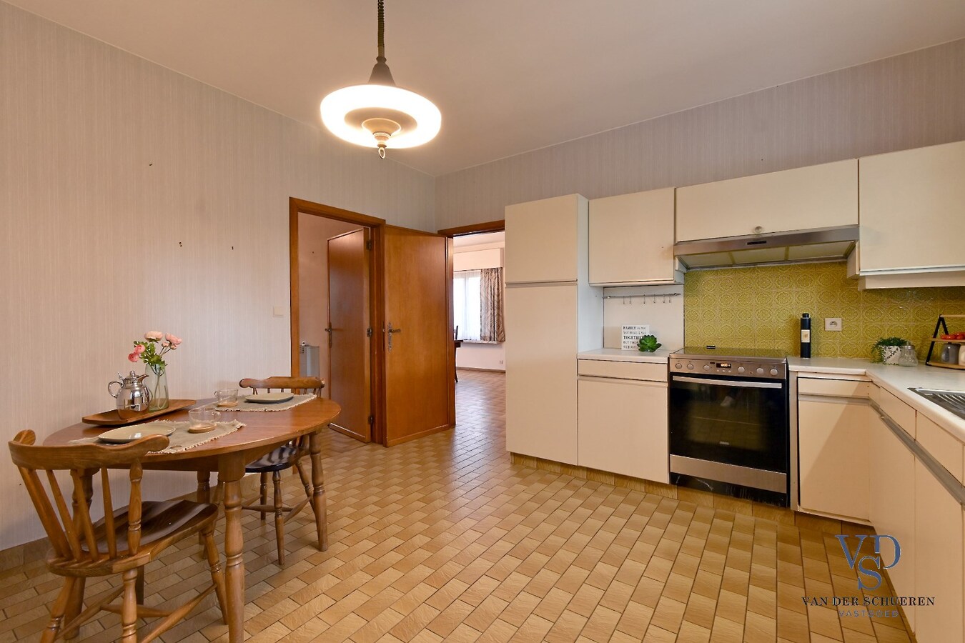 Degelijke laagbouw met grond (> 3600 m²). 