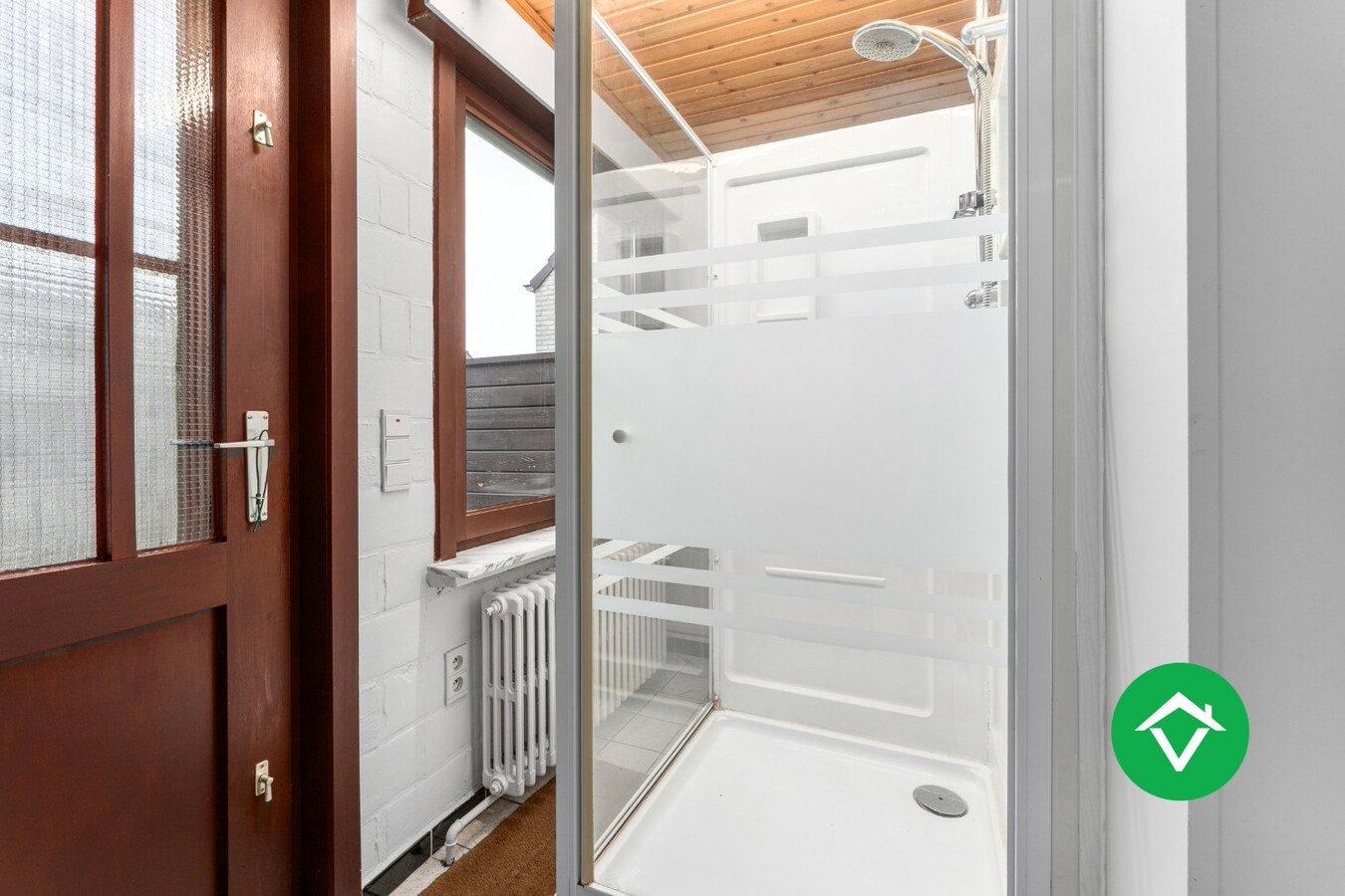 Alleenstaande woning met 4 slaapkamers te Eernegem 